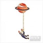Pin Bross Enamel Planet Astronot
